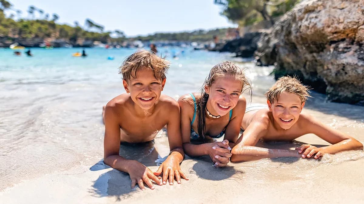 Research reveals family holidays are most fun when children reach age eight