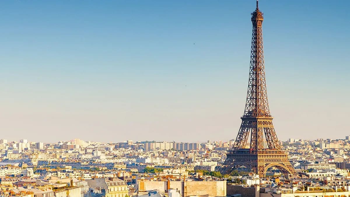 Tourism and hotel professionals in Paris are hoping to make...