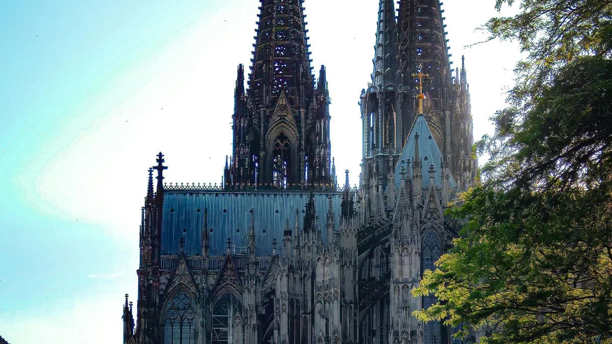 Cologne Cathedral to begin charging tourists a 12 Euro entry fee